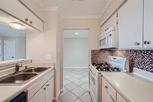 7920 Rockwood Ln, Austin, TX 78757 - Photo 7