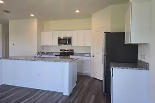 121 Blazilmar Ln, Taylor, TX 76574 - Photo 11