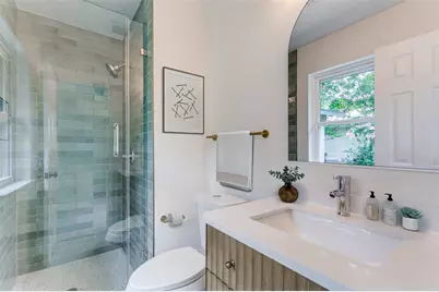 2004 Teakwood Drive, Austin, TX 78757 - Photo 11