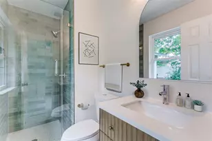 2004 Teakwood Dr, Austin, TX 78757 - Photo 11