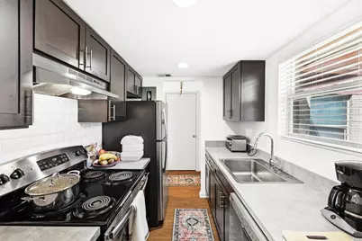 1904 Valley Hill Circle, Austin, TX 78741 - Photo 11