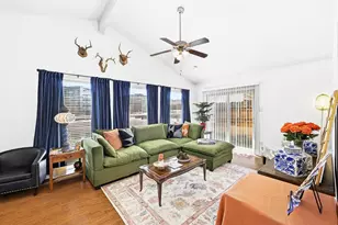 1904 Valley Hill Cir, Austin, TX 78741 - Photo 7