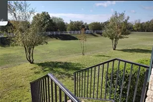 105 Sabine Dr, Georgetown, TX 78628 - Photo 3