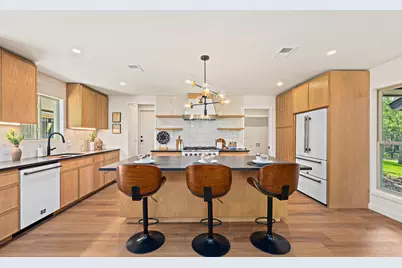 7906 Havenwood Drive, Austin, TX 78759 - Photo 9