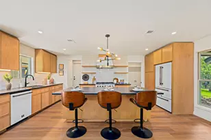 7906 Havenwood Dr, Austin, TX 78759 - Photo 13