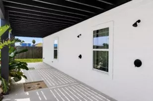 500 Royal Palm Ln, Port Aransas, TX 78373 - Photo 3