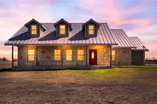 4355 S E River Rd, Martindale, TX 78655 - Photo 1