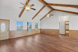 4355 S E River Rd, Martindale, TX 78655 - Photo 17