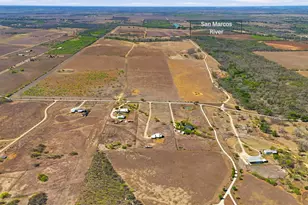 4355 S E River Rd, Martindale, TX 78655 - Photo 11