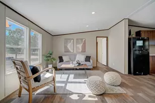 146 Shadow Oak Dr, Bastrop, TX 78602 - Photo 13