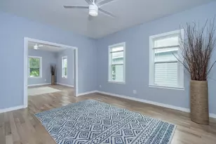 1014 W 6th St, Taylor, TX 76574 - Photo 13