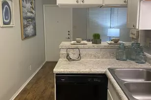 2801 Hemphill Park, Austin, TX 78705 - Photo 5