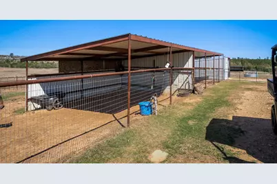 935 Highway 21 E, Paige, TX 78602 - Photo 25