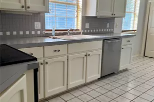 1201 Burkett Cir, Cameron, TX 76520 - Photo 15