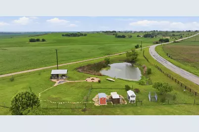 1000 County Road 458, Coupland, TX 78615 - Photo 27