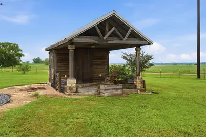 1000 County Road 458, Coupland, TX 78615 - Photo 17