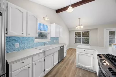 402 Hillside Drive, Round Rock, TX 78681 - Photo 9