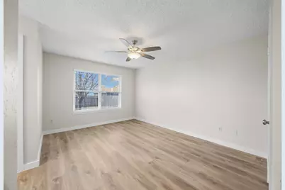 402 Hillside Drive, Round Rock, TX 78681 - Photo 11