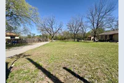 600 Sabine Street, Lockhart, TX 78644 - Photo 15