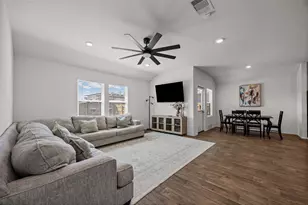 325 Granary Dr, Uhland, TX 78640 - Photo 5