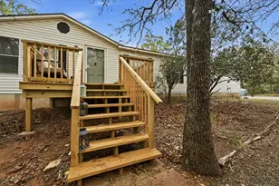 120 Green Mountain Dr, Cedar Creek, TX 78612 - Photo 3