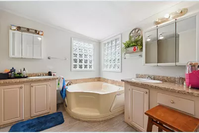 120 Green Mountain Drive, Cedar Creek, TX 78612 - Photo 17