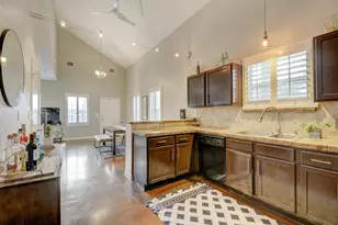 2300 E 9th St, Austin, TX 78702 - Photo 5