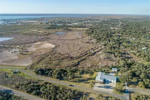 6498 N Hwy 35, Rockport, TX 78382 - Photo 7