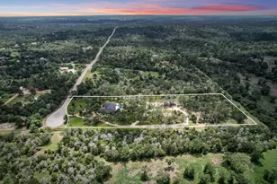 387 Corral Rd, Smithville, TX 78957 - Photo 1