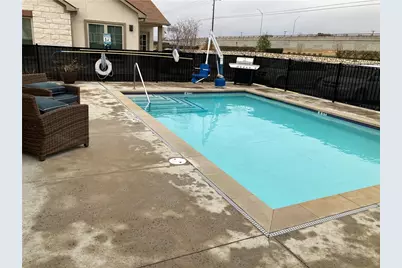 2400 Louis Henna Boulevard #304, Round Rock, TX 78664 - Photo 9