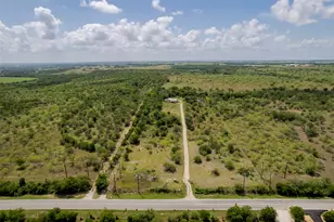 474 Heidenreich Ln, Kyle, TX 78640 - Photo 3