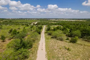 474 Heidenreich Ln, Kyle, TX 78640 - Photo 1