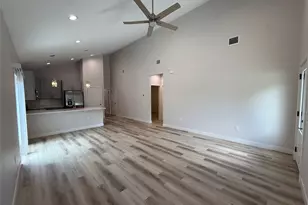 817 5th St, Lockhart, TX 78644 - Photo 3