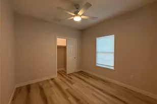 817 5th St, Lockhart, TX 78644 - Photo 13