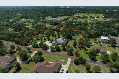 105 Arrowhead Road, Georgetown, TX 78633 - Photo 3
