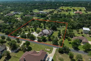105 Arrowhead Rd, Georgetown, TX 78633 - Photo 3