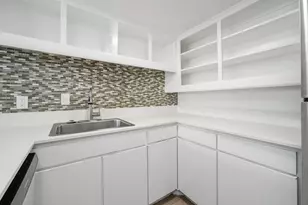 1800 Lavaca St, Austin, TX 78701 - Photo 15