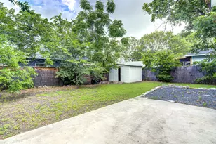 2200 E 14th St, Austin, TX 78702 - Photo 25