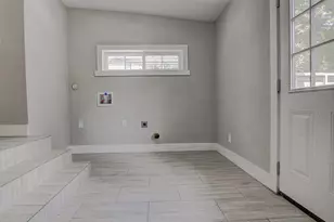 2200 E 14th St, Austin, TX 78702 - Photo 27