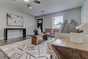 2200 E 14th St, Austin, TX 78702 - Photo 5
