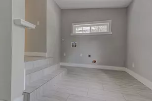 2200 E 14th St, Austin, TX 78702 - Photo 21