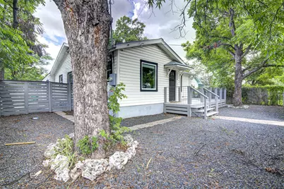 2200 E 14th Street, Austin, TX 78702 - Photo 3