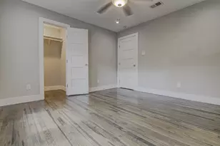 2200 E 14th St, Austin, TX 78702 - Photo 13