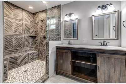 [Address not provided], Austin, TX 78702 - Photo 17