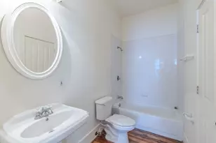 1007 Hill St, Bastrop, TX 78602 - Photo 9