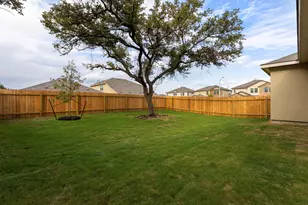 229 Hummingbird Flight Dr, Georgetown, TX 78628 - Photo 23