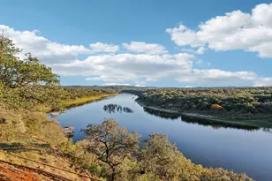 24333 Pedernales Cliff Trail, Spicewood, TX 78669 - Photo 21