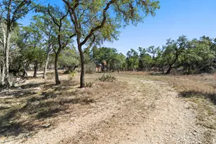 411 Circle Dr, Wimberley, TX 78676 - Photo 13