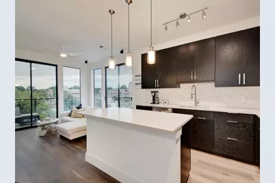 1615 E 7th Street #301, Austin, TX 78702 - Photo 3