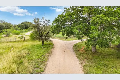 227 Henderson Lane, Lockhart, TX 78644 - Photo 3